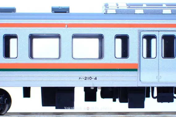 211系0番台（N4編成）が入線しました。KATO 10-1848 ｜ 製品情報｜製品