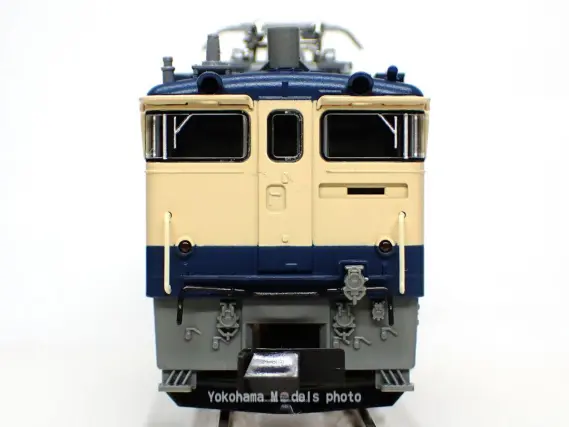 EF65 2000番台 復活国鉄色が入線です。 KATO 3061-7 スロットレス