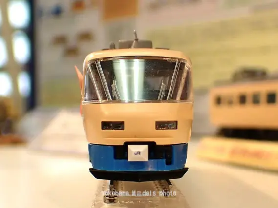 トミックスショールーム東京】TOMIX 24系24形「ゆうづる」、ED75