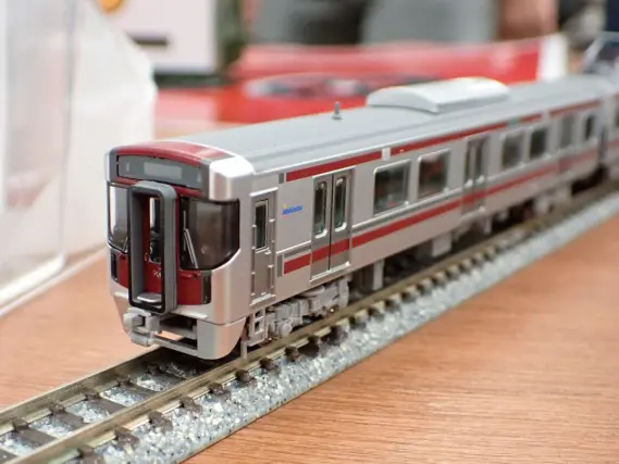 ポポンデッタ】試作品画像（都営6500形、JR九州813系3100番代