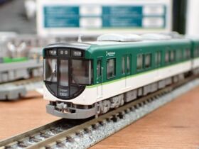 ポポンデッタ 6069 京阪電鉄13000系 30番台 6両セット 71VWXWAWRTL._UF350,350_QL50_.jpg