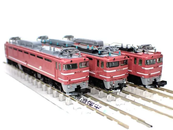 EF81 600番代（JR貨物更新色）が入線です。TOMIX 7180 ｜ 製品情報