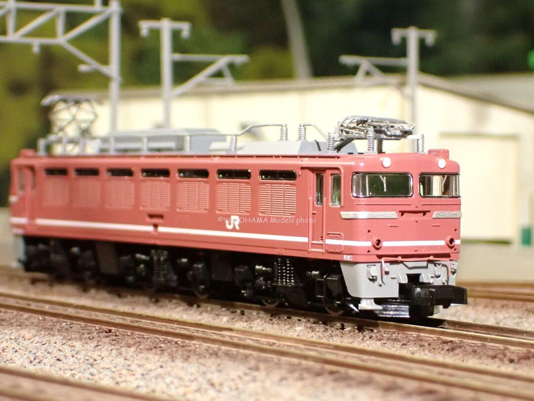 EF81 600番代（JR貨物更新色）が入線です。TOMIX 7180 ｜ 製品情報