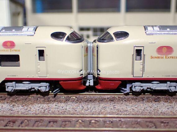 KATO 28-268 285系サンライズエクスプレス 前面扉開パーツ ホビーセンターカトー鉄道模型