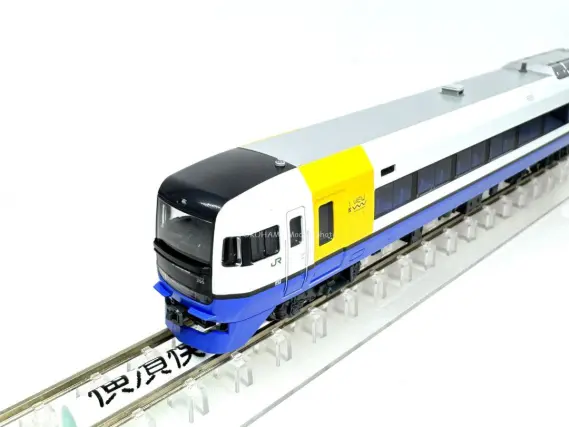 255系 房総特急が入線です。KATO 10-1870 ｜ 製品情報｜製品検索｜鉄道