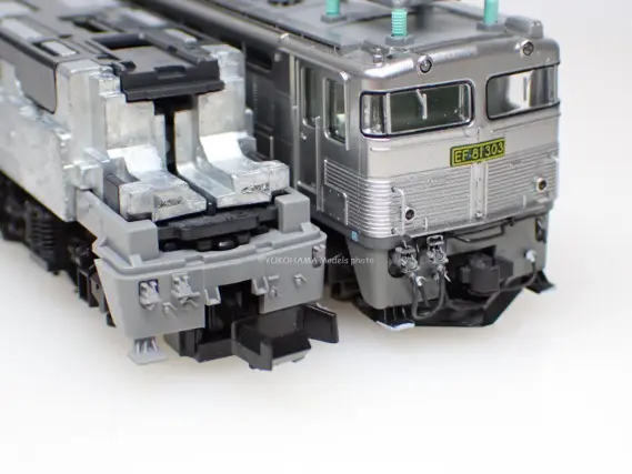 EF81 300番台 2次形（ステンレス）が入線です。TOMIX 7178 ｜ 製品情報