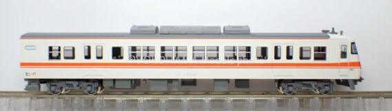 117系 JR東海初期塗装（タイプ）が入線です。ホビーセンターカトー