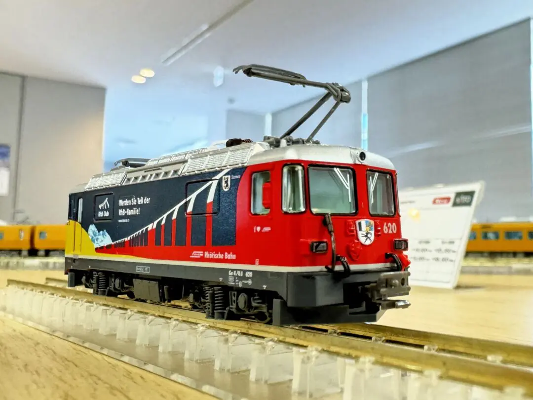 KATO京都駅店企画製品 3月31日発売 マイテ58 1（茶） | NGaugeJP