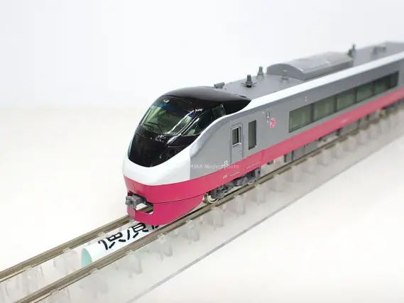 E657系＜E653系リバイバルカラー(紅)＞ 茨城DCラッピングが入線しま