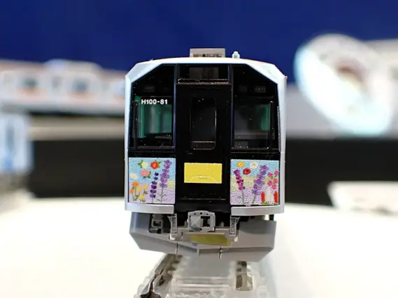 TOMIX JR H100形ディーゼルカー（石北線・富良野線ラッピング車