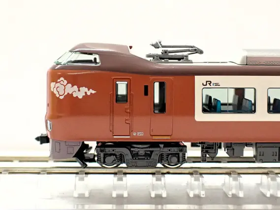 10-1999×2 10-2000 273系やくも8両セット+4両セット×2 KATO 10-1999/10-2000 273系「やくも」4両セット/8両セット