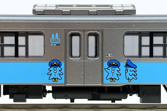 青い森鉄道 青い森701系 第8編成（旧ラッピング？）が入線しま