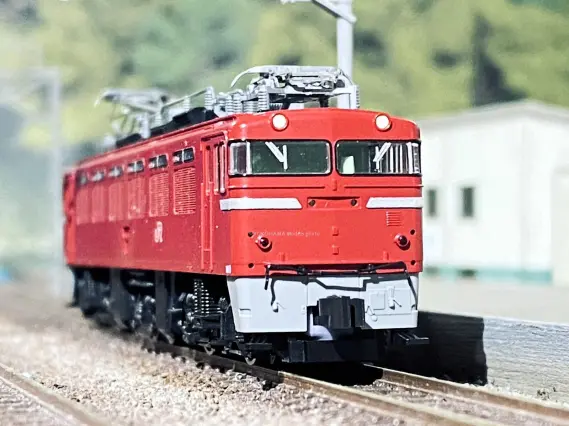 ED76 0番代 後期形 JR九州仕様が入線です。 TOMIX 7190