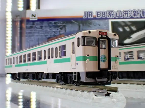 TOMIX製オリジナルNゲージ 323系大阪・関西万博ラッピング列車