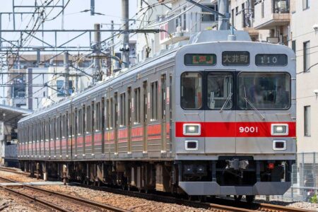 CROSSPOINT 10512 東急電鉄9000系（大井町線・赤帯復刻編成・9001編成タイプ）5両編成セット（動力付き） クロスポイント Nゲージ鉄道模型