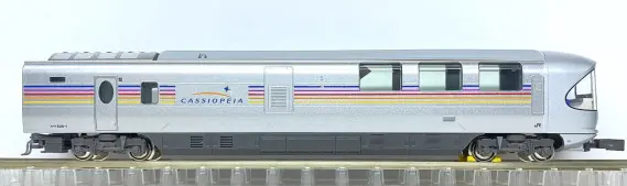 E26系「カシオペアクルーズ」入線です。 特製スリーブ仕様 KATO