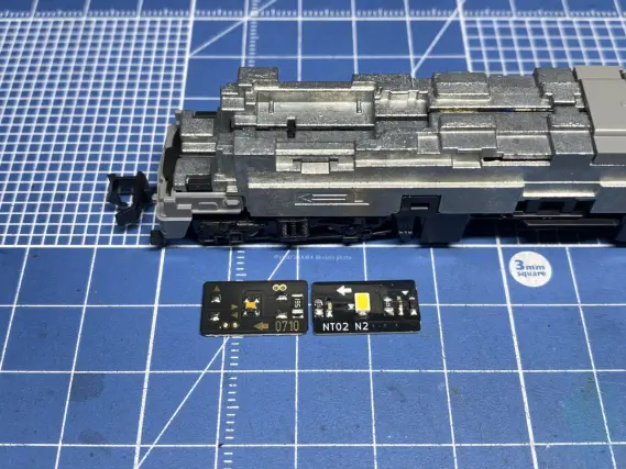 ED76形 1000番代（後期型・サッシ窓・JR貨物更新車・銀色ドア）が入線