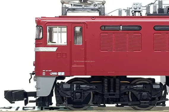 ED76 1000番代 後期形（サッシ窓）JR貨物更新車が入線です