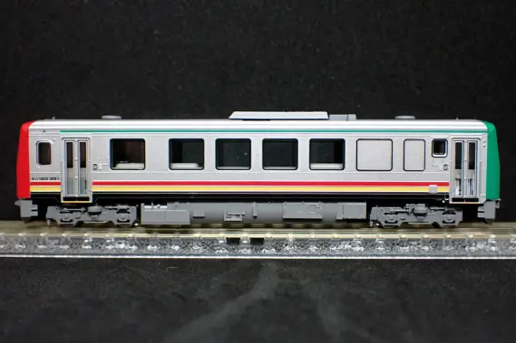 キハ120 300形ディーゼルカー（高山線・更新車）セット 品番