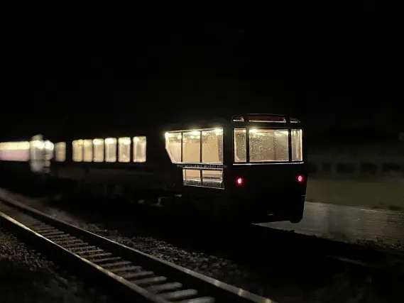 12系客車（ばんえつ物語・オコジョ展望車）を弄る。その1 蓄電