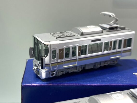 ジオコレ 337218 鉄コレポケット 第1弾 東西JR快速電車編 ジオコレ Nゲージ 鉄道模型　225系100番台 新快速