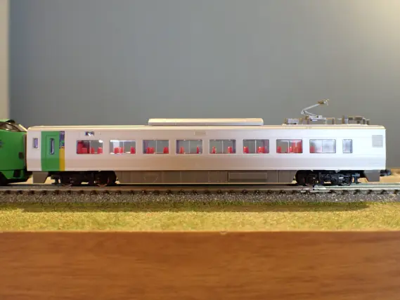 秦森康屯　白バラ JR 789-0系特急電車（スーパー白鳥）セット 品番：98895 鉄道