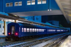 夜行鈍行「はやたま」 8両セット　品番：10-1881　鉄道模型　KATO(カトー)