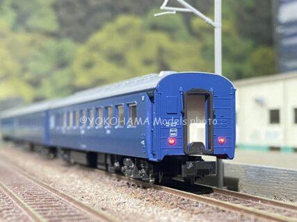 夜行鈍行「はやたま」が入線しました。 KATO 10-1881