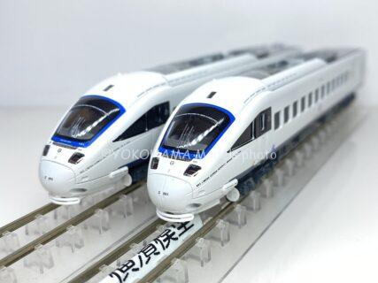 885系（2次車）<アラウンド・ザ・九州> 南福岡車両区所属 SM8編成が入線です。　KATO 10-1952