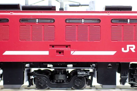 ED76形 1000番代（後期型・サッシ窓・JR貨物更新車・銀色ドア）が入線