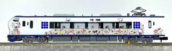 281系（ハローキティ はるか・Ougi）が入線しました。 TOMIX 97208 3両