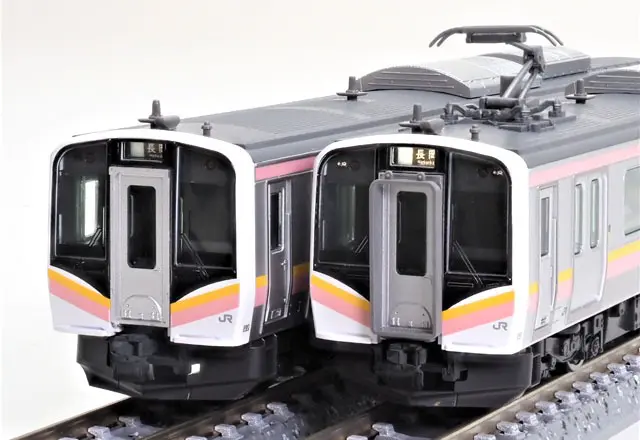KATO 323系 大阪・関西万博ラッピング列車 8両セット 特別企画品