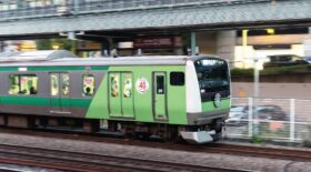 E233系7000番台 埼京線開業40周年記念ラッピング 先頭車2両セッ ト