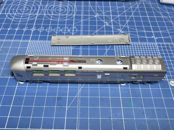 E26系「カシオペアクルーズ」を弄る。 DENSHA.me製 専用蓄電式室内灯を