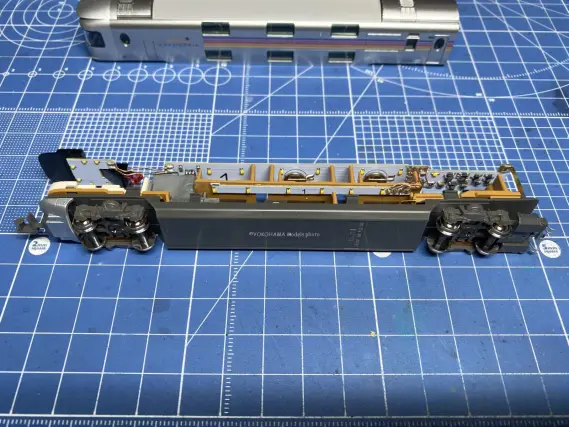 E26系「カシオペアクルーズ」を弄る。 DENSHA.me製 専用蓄電式室内灯を