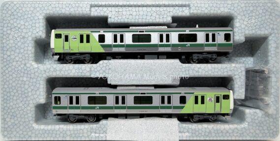 E233系7000番台 埼京線開業40周年記念ラッピング 先頭車（ハエ117編成