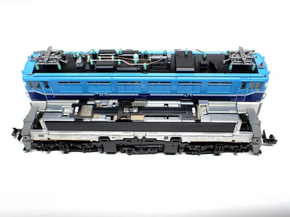 ED76 0 後期形 JR貨物試験塗装 が入線です。 KATO 3013-5 スロットレス