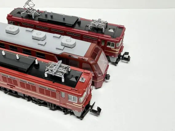 ED75 700番台 前期形 オリエントサルーン色が入線しました。 KATO 3075