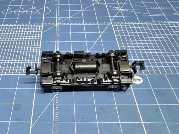 トミックス新作！ヨ8000形（JR貨物仕様・国鉄仕様）が入線。 TOMIX