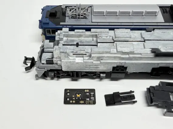 EF64 1000番代 後期型 JR東日本仕様が入線しました。 TOMIX 7113 EF64