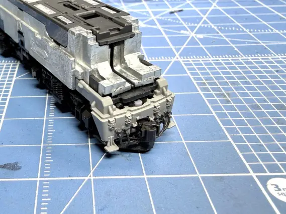 EF64 1000番代 後期型 JR東日本仕様を弄る。 ジャンパ連結器をリアルに