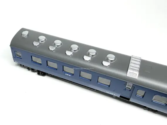 オロハネ10 4 青 米子客貨車区が入線しました。MICROACE(マイクロ