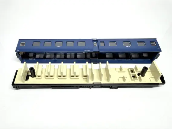 オロハネ10 4 青 米子客貨車区が入線しました。MICROACE(マイクロ