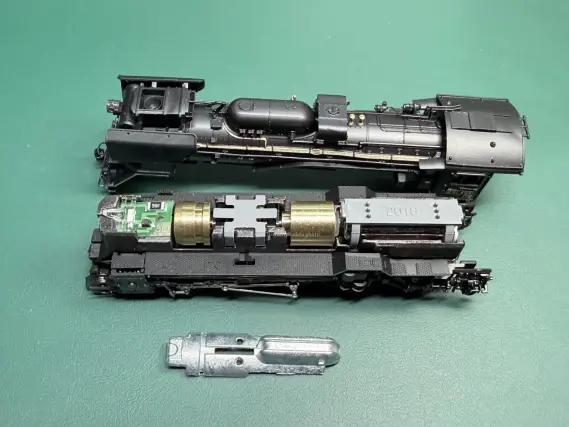 D51形499号機 奈良運転所（赤ロッド）が入線しました！ KATO 京都駅店