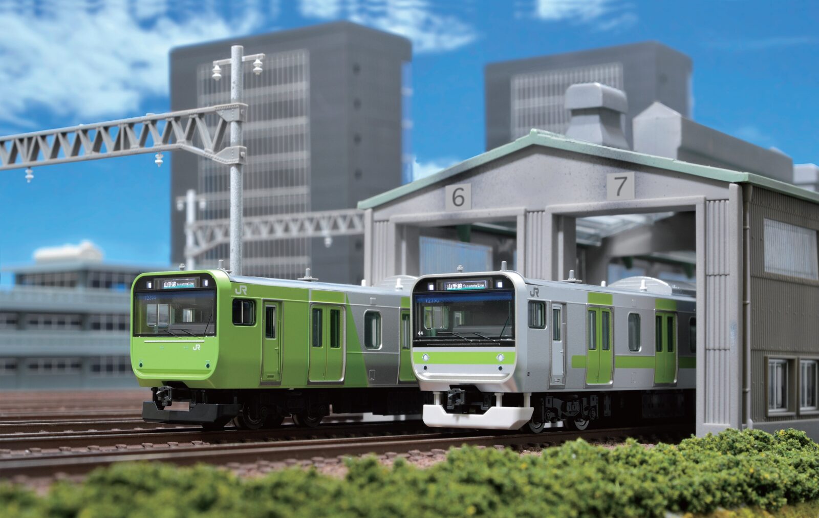 JR E235系電車(山手線・103系ラッピング車)セット 特別企画品 品番