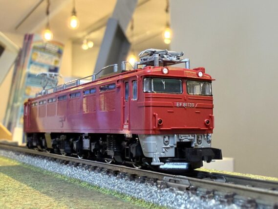 TOMIX 7120 JR EF81形電気機関車(青森車両センター・双頭形連結器付) トミックス Nゲージ 鉄道模型