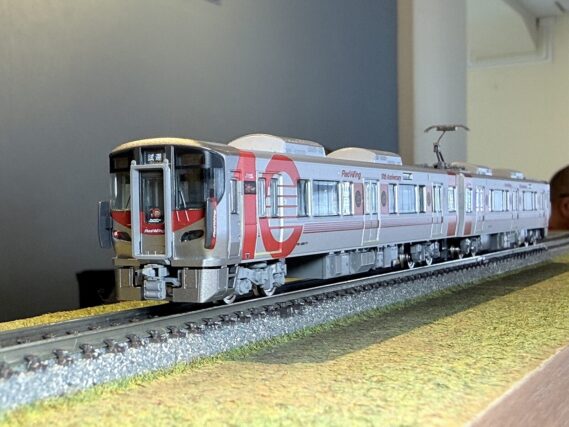 TOMIX 97982 JR 227系近郊電車(227系デビュー10周年ラッビング列車·2両)セット 特別企画品 トミックス Nゲージ 鉄道模型