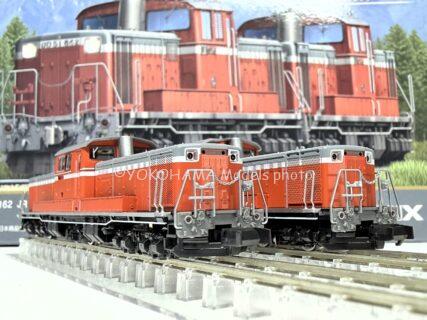 DD51 800番代(ぐんま車両センター)セットが入線しました。 TOMIX 98162 DD51 842 / DD51 895