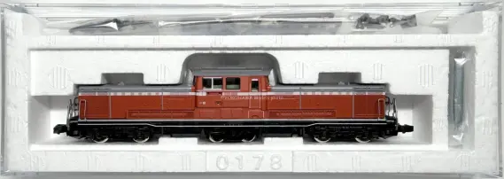 DD51 800番代（ぐんま車両センター）セットが入線しました。 TOMIX