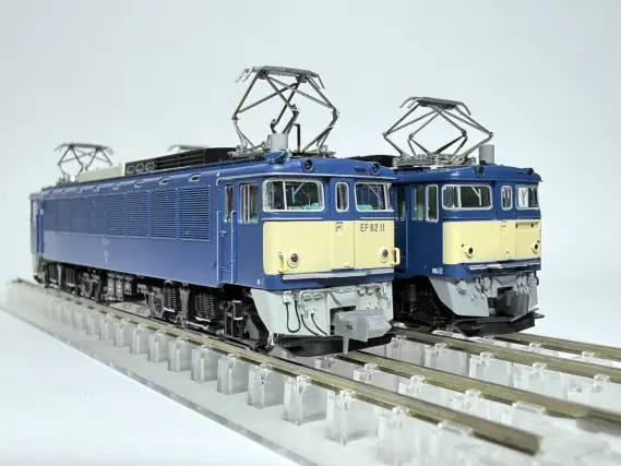 国鉄 EF62 11 お召（1次形）が入線です。 Microace（マイクロエース